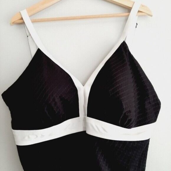 KRISTA - NWOT One Piece Swimsuit Colorblock B&W Sz 24 W D - Picture 5 of 12